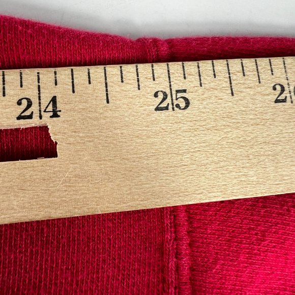 Y2K Gear Wisconsin Badgers Sweatshirt Adult Large Red Faded Embossed Crewneck - Picture 13 of 13